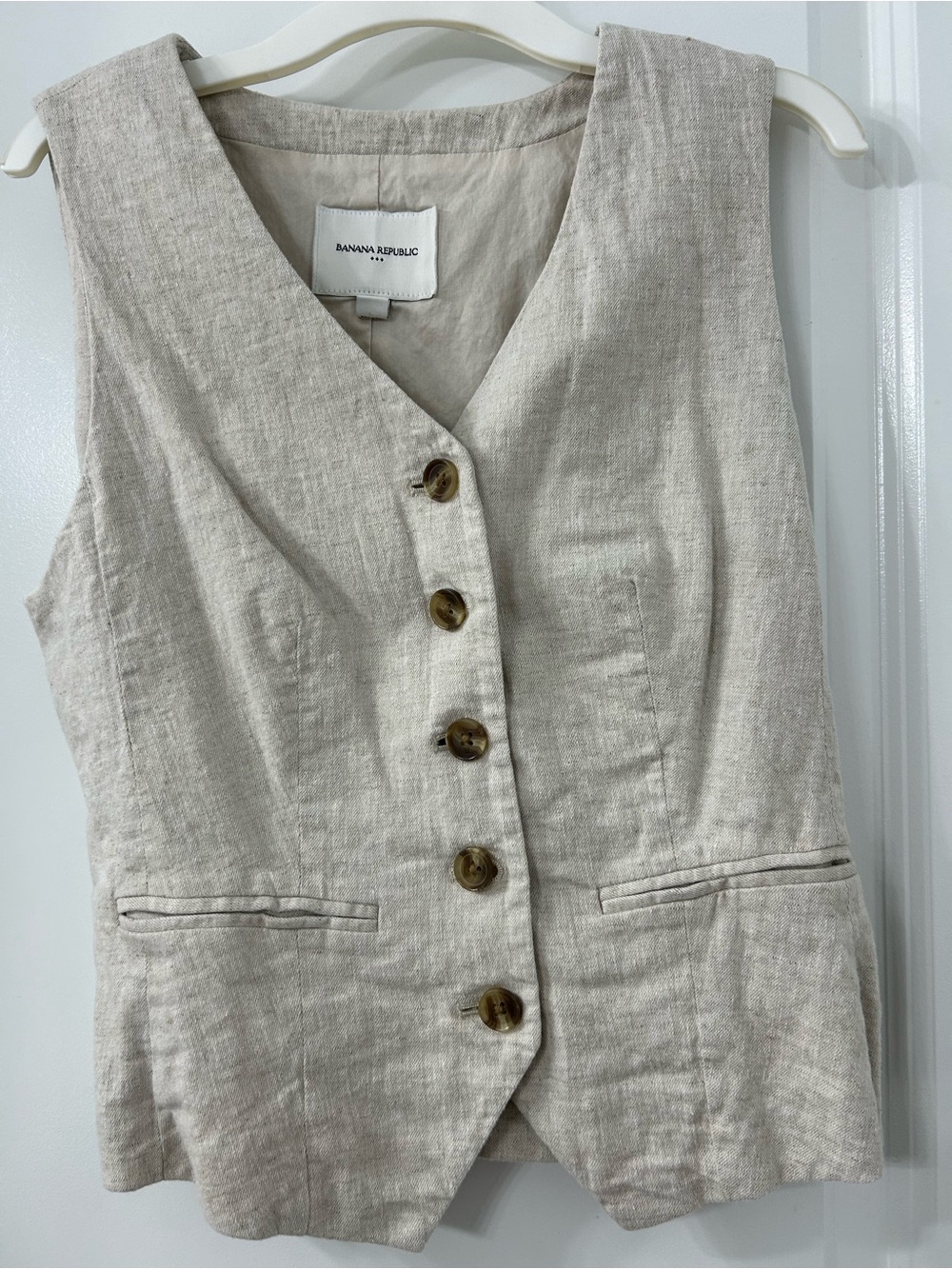 Banana Republic Linen V-Neck Button Vest in Natural Beige